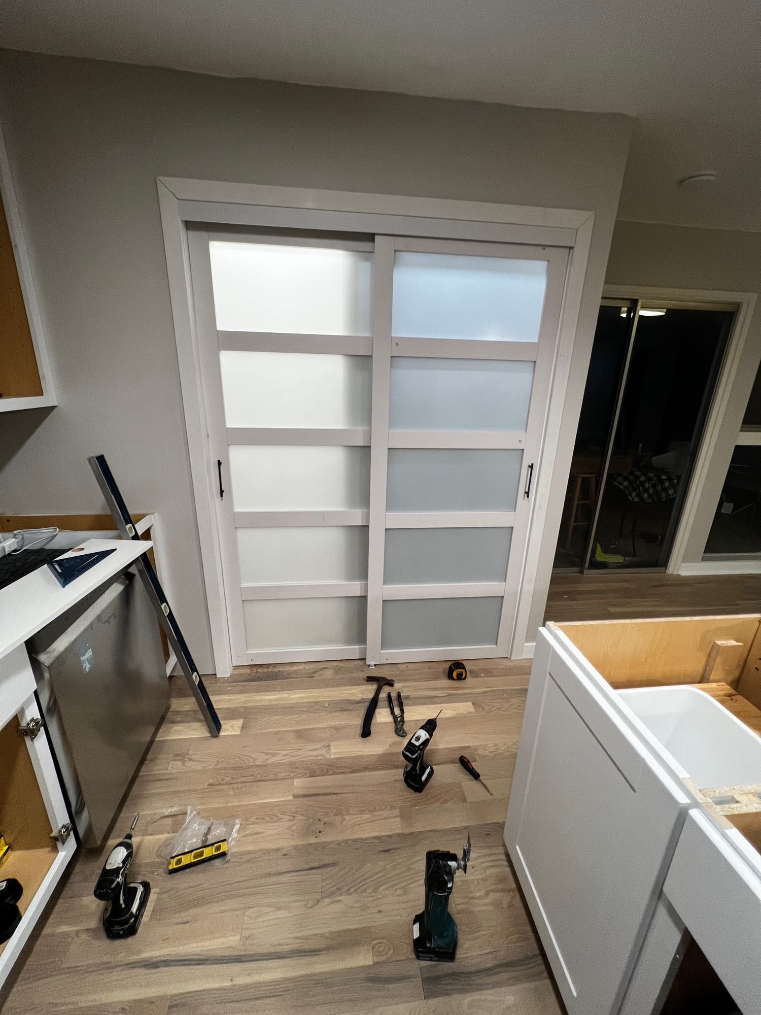 Kitchen remodel with new range and hood